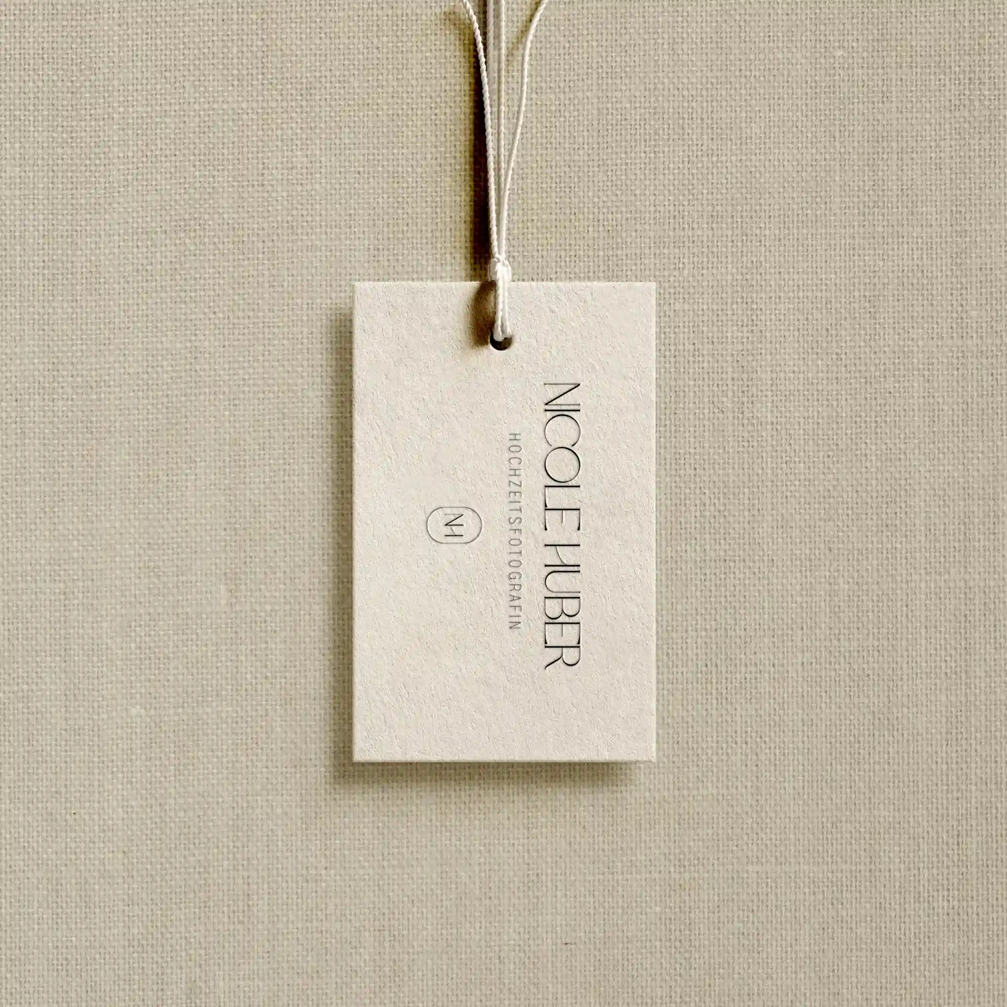 nicole-huber-visitenkarte-brand-design